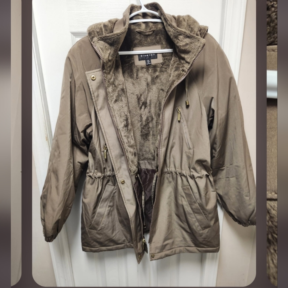 Braetan hooded coat. - Picture 5 of 9